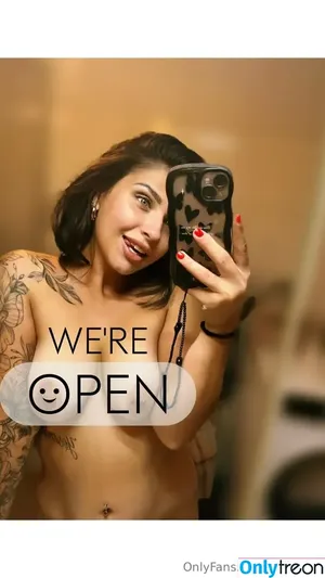  nude photo #0007
