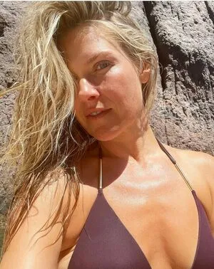 Ali Larter / alilarter nude photo #0003