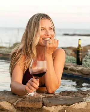 Ali Larter / alilarter nude photo #0076