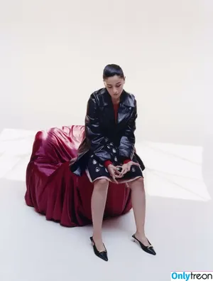 Alia Bhatt / aliaa08 / aliaabhatt nude photo #0099