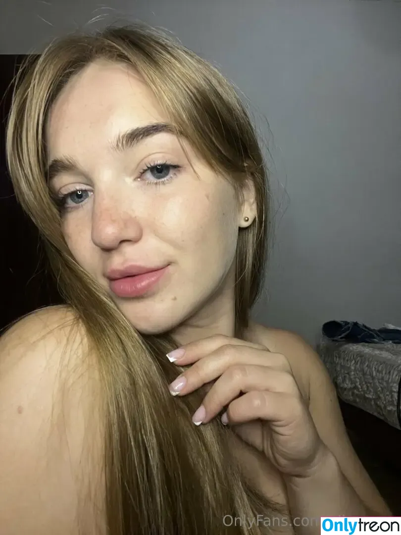alia_sexy nude photo #0089 (alialkipiyasi)