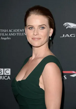 Alice Eve / aliceeve nude photo #0047