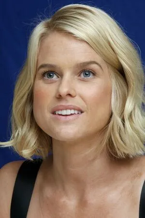 Alice Eve / aliceeve nude photo #0202