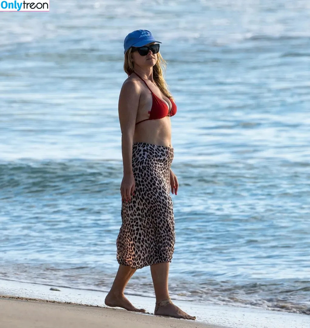 Alice Eve nude photo #0256 (aliceeve)