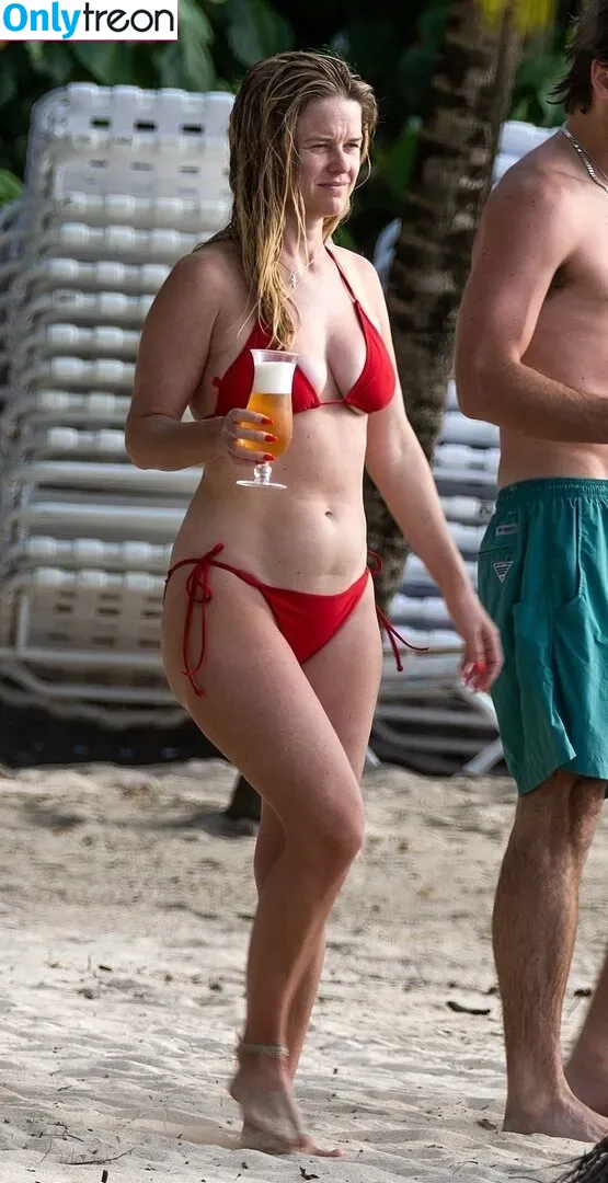 Alice Eve nude photo #0257 (aliceeve)