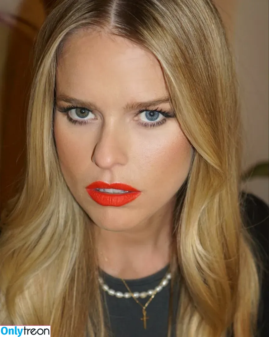 Alice Eve nude photo #0329 (aliceeve)