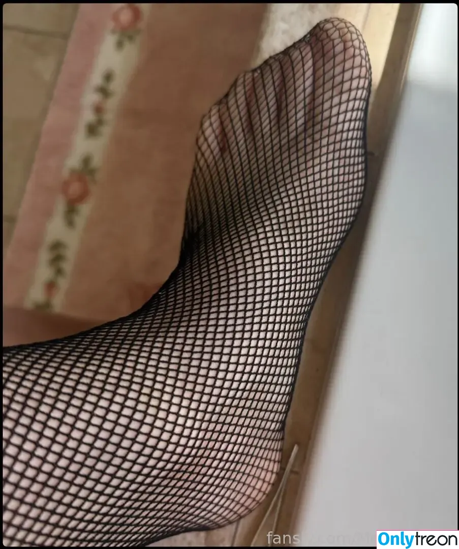 Alice_in_wonderland18 nude photo #0057 (Nastya_18 / alice_in_wonderland.18)