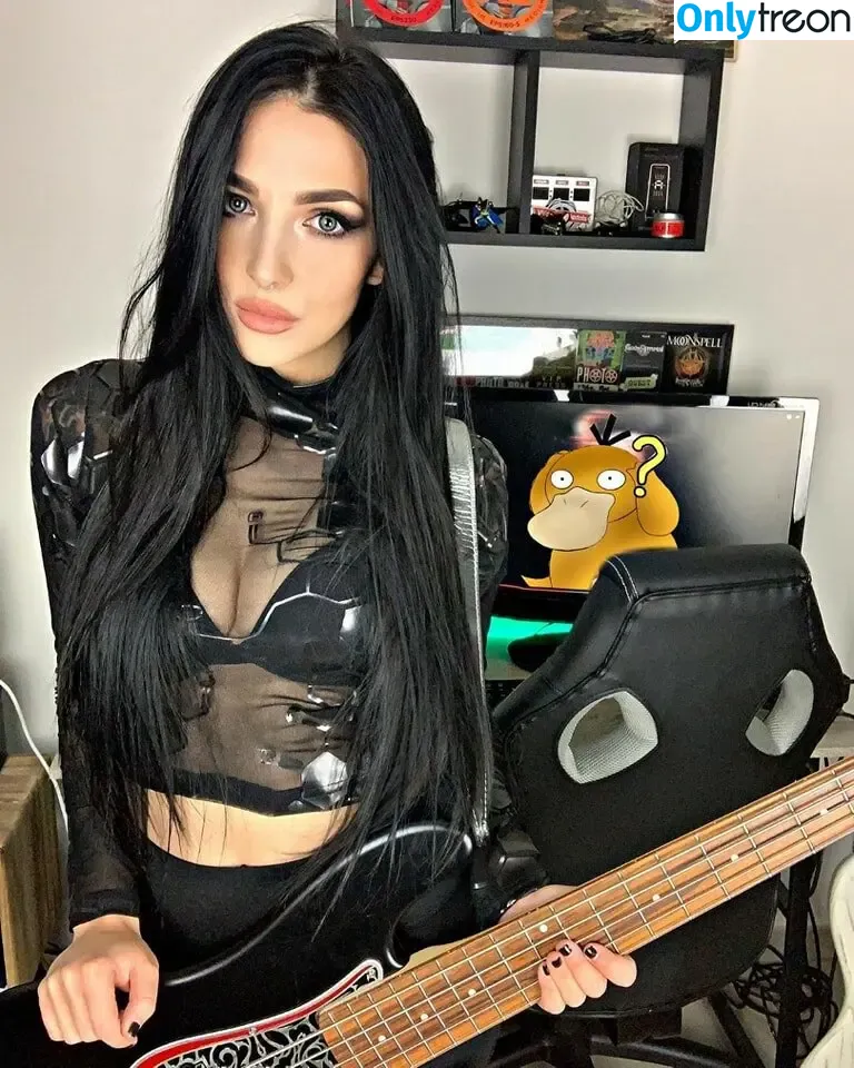 Alice Lane Pandini nude photo #0004 (Italian Metal bass guitarist / alicelane_official)