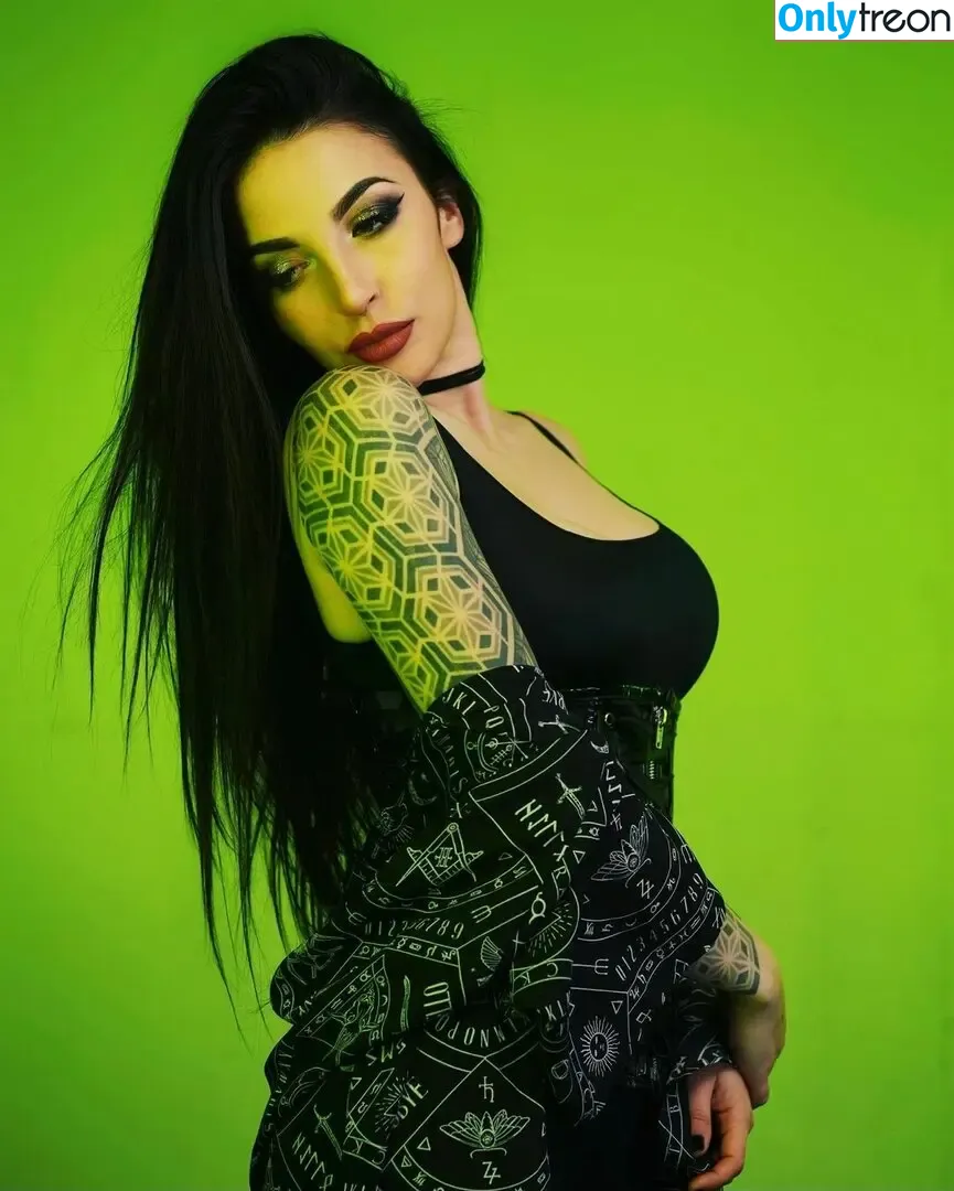 Alice Lane Pandini nude photo #0013 (Italian Metal bass guitarist / alicelane_official)