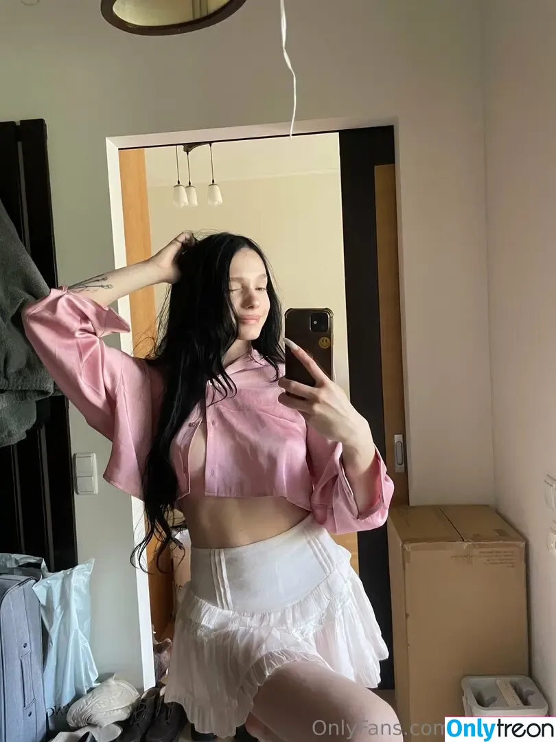 alice_mul nude photo #0007 (l_amulette)