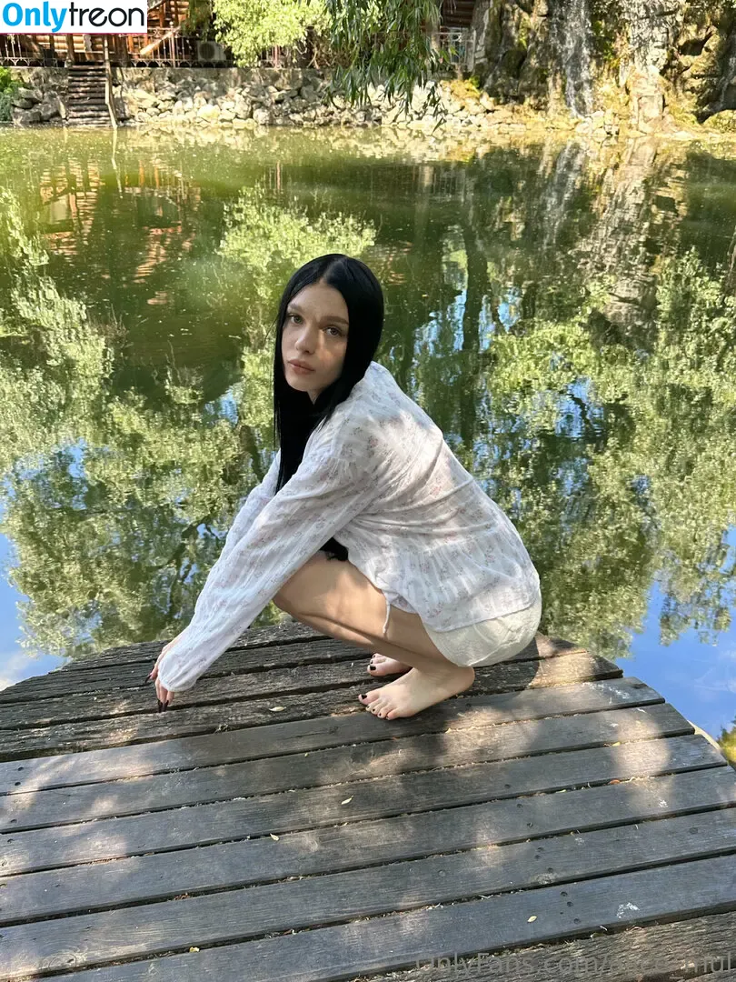 alice_mul nude photo #0079 (l_amulette)