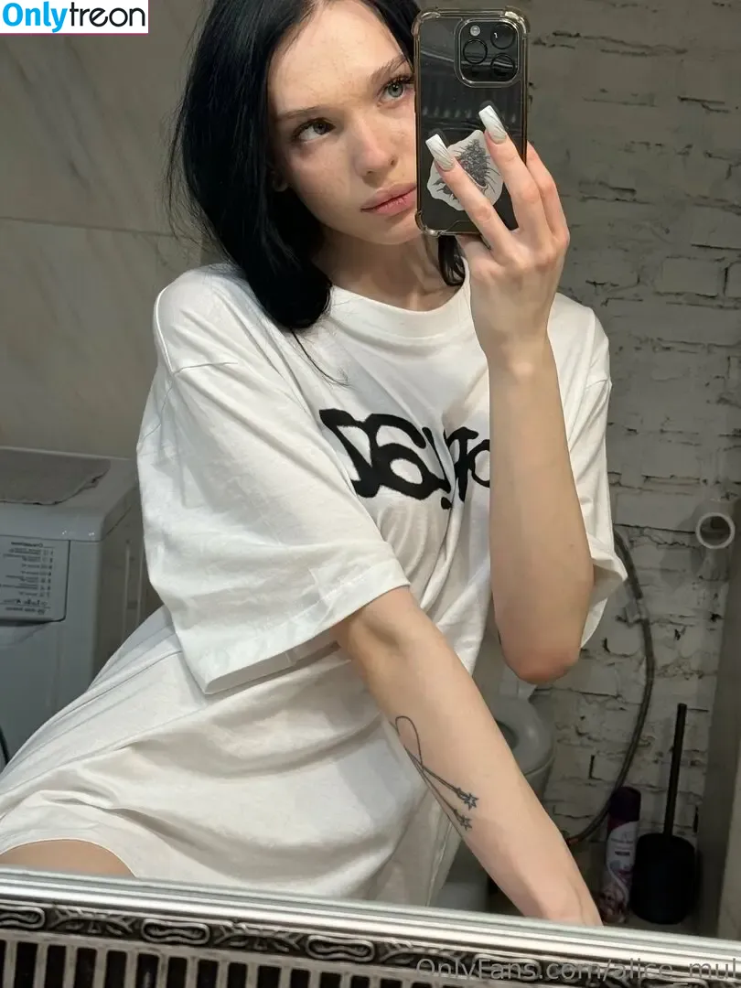 alice_mul nude photo #0094 (l_amulette)