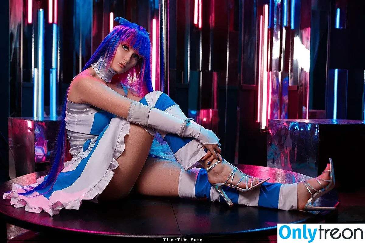 alice01cosplay nude photo #0026 (Alice Hatsune)