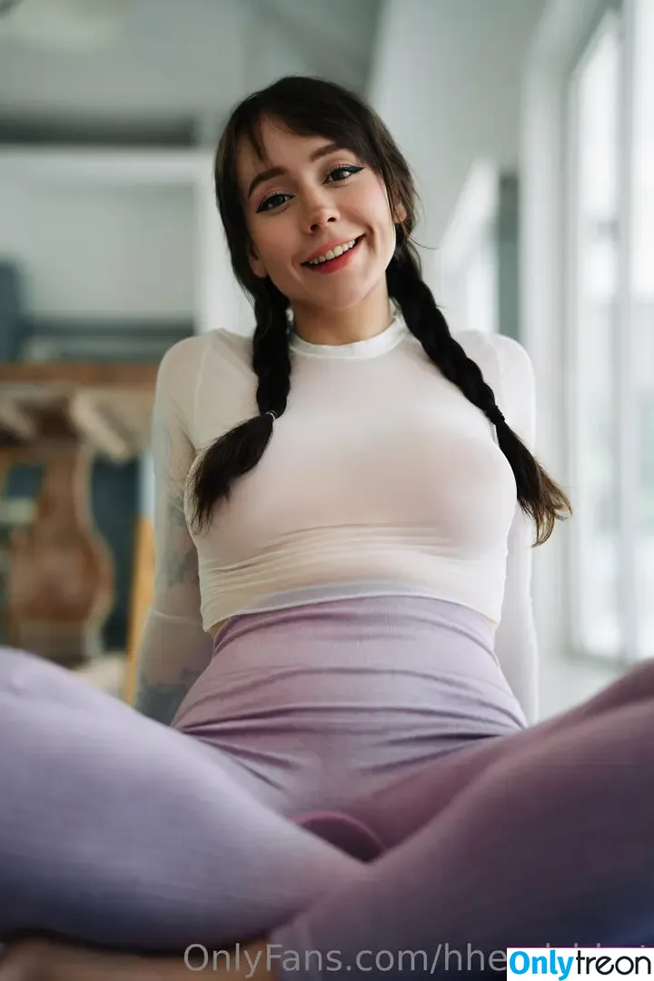 AliceBong nude photo #1068 (HheadShhot)