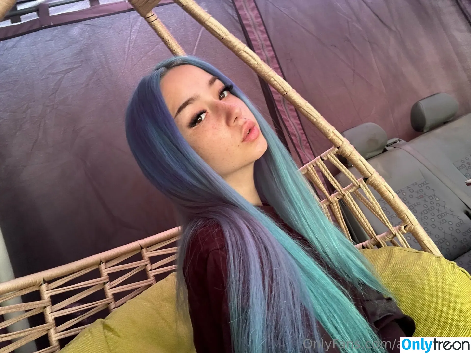 aliceferraro nude photo #0051 (_ali_ferraro)