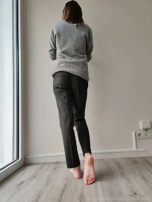 alicefrenchfeet / alice.frenchfeet nude photo #0037