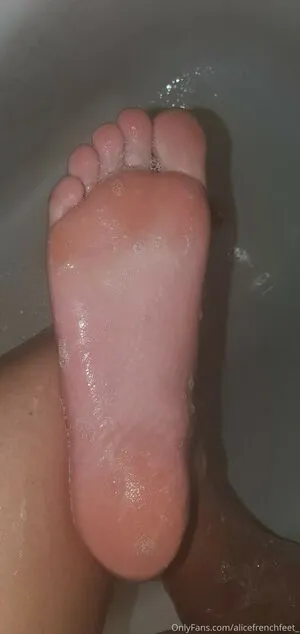 alicefrenchfeet / alice.frenchfeet nude photo #0050