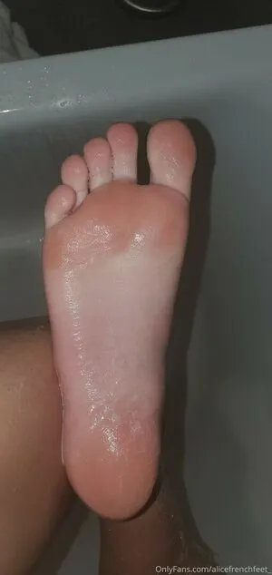 alicefrenchfeet / alice.frenchfeet nude photo #0053
