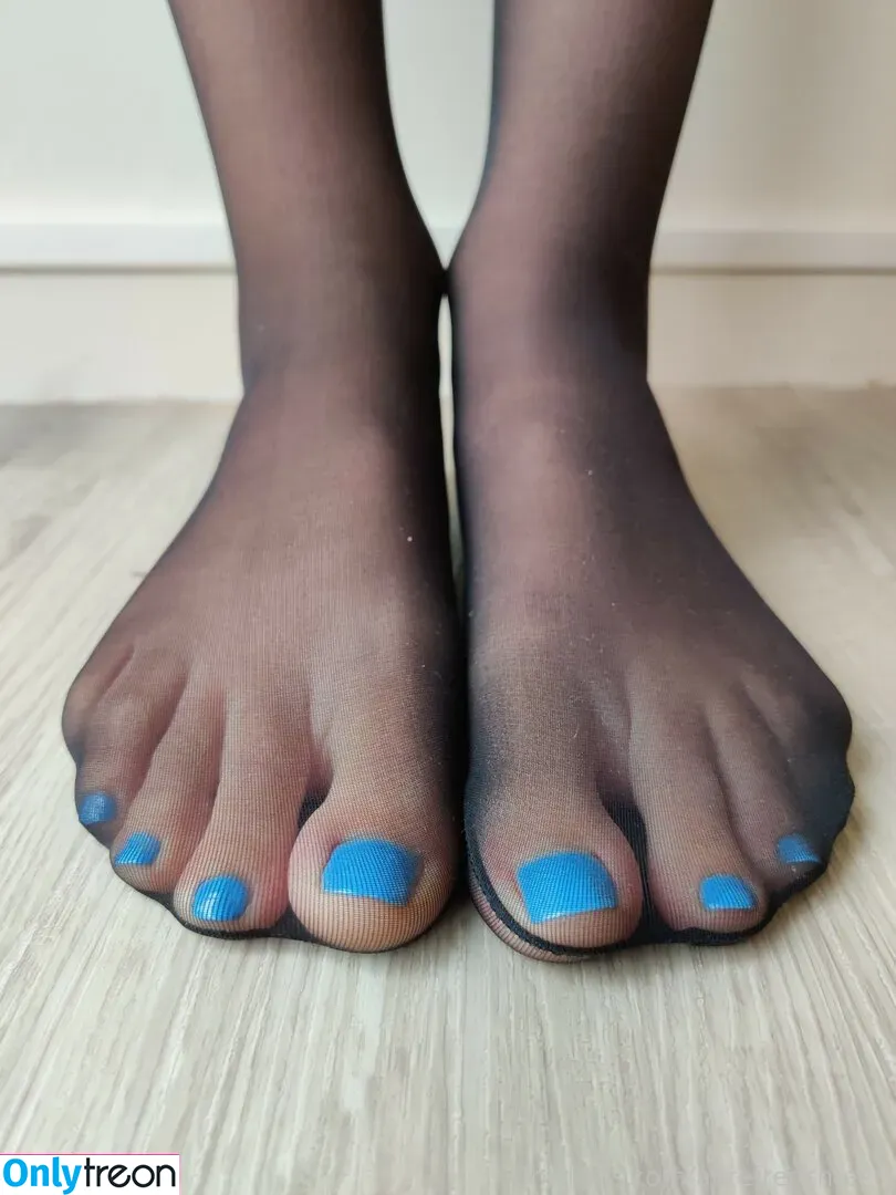 alicefrenchfeet nude photo #0065 (alice.frenchfeet)