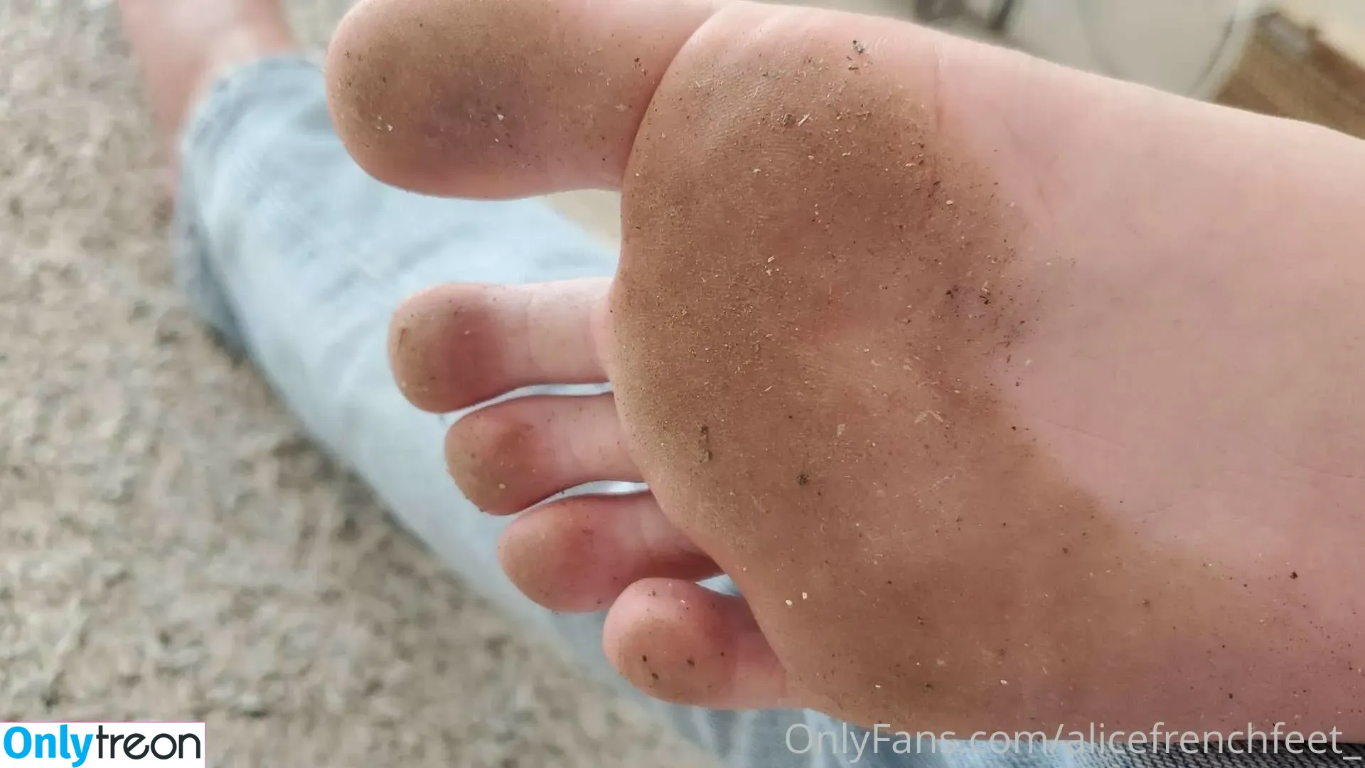 alicefrenchfeet nude photo #0091 (alice.frenchfeet)