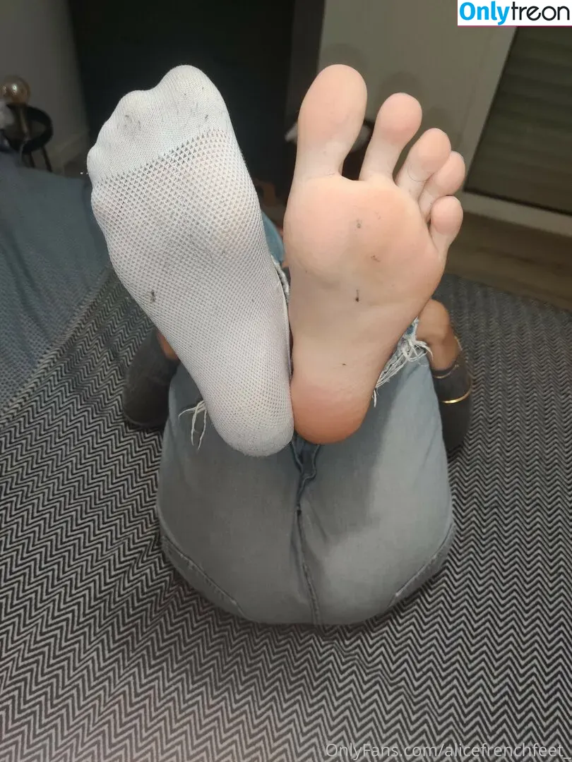 alicefrenchfeet nude photo #0181 (alice.frenchfeet)