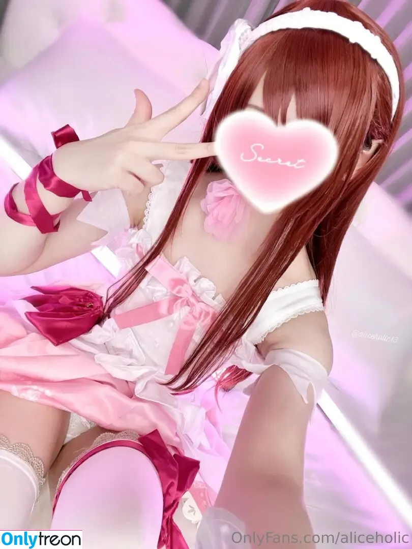 aliceholic nude photo #0004 (aliceholic)
