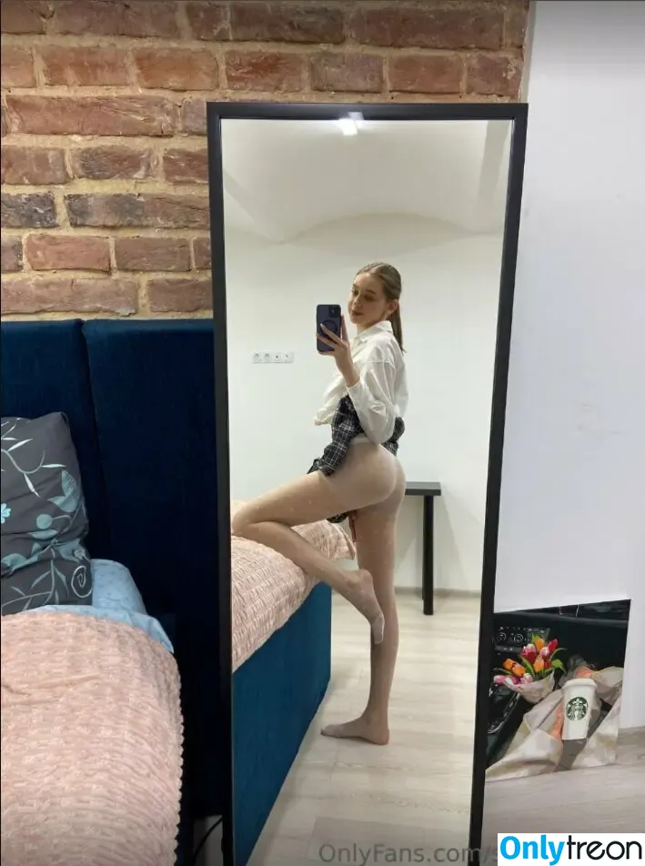 alicelunee nude photo #0054 (alicelune)