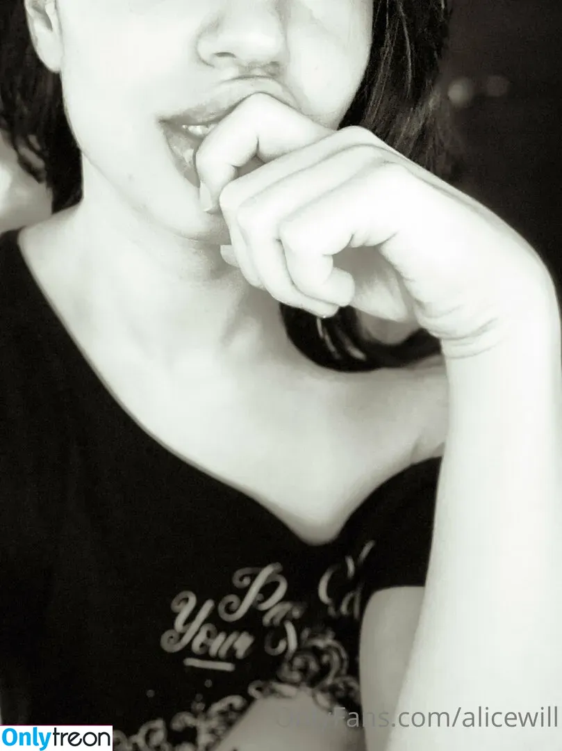 Alicewill nude photo #0058 (alicewill22)