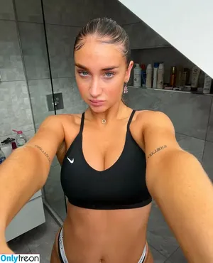  nude photo #0009