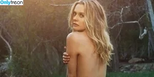 Alicia Silverstone / AliciaSilv / aliciasilverstone nude photo #0250