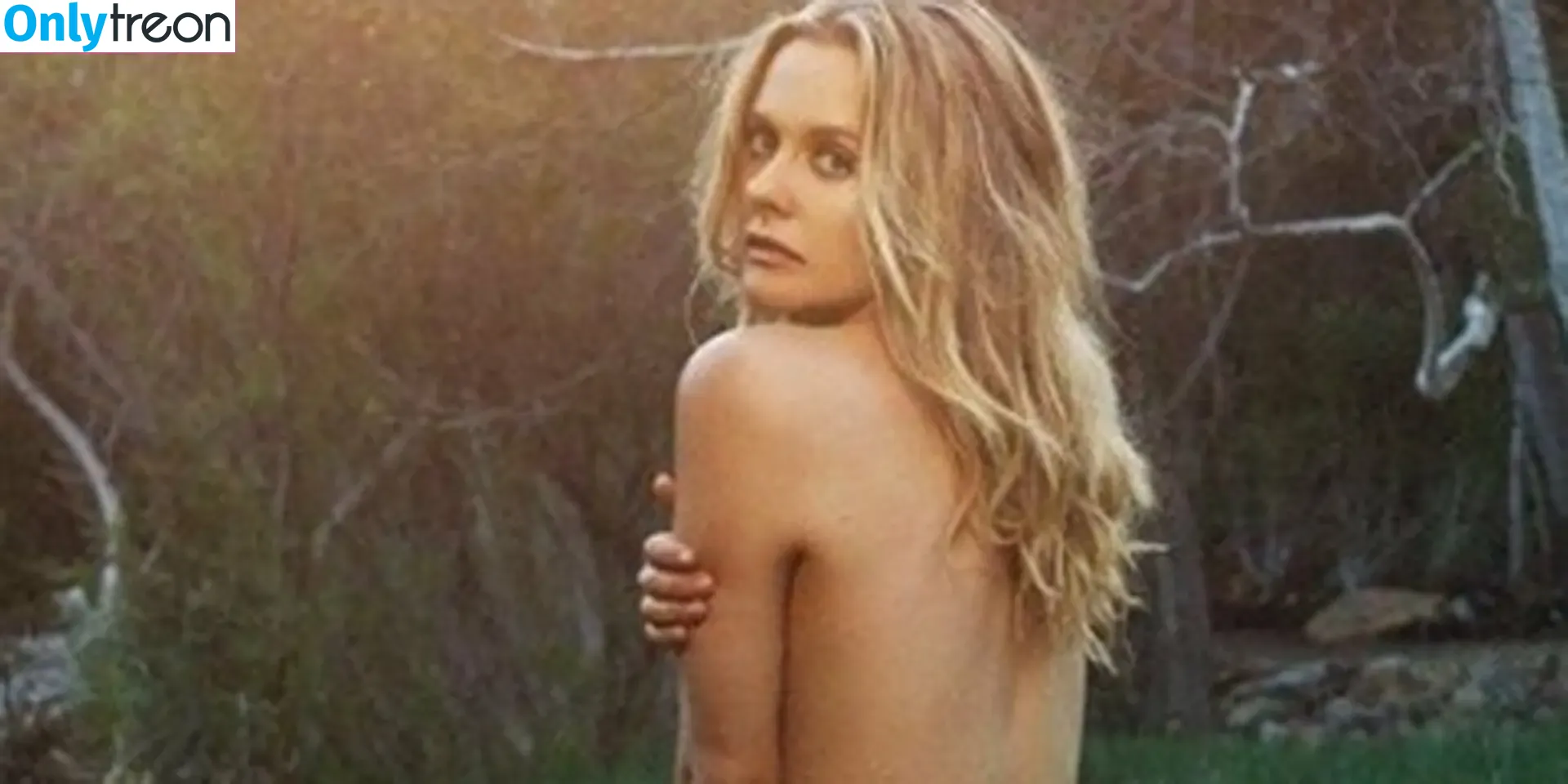 Alicia Silverstone nude photo #0250 (AliciaSilv / aliciasilverstone)