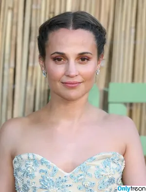 Alicia Vikander / aliciavikanderdaily nude photo #0591