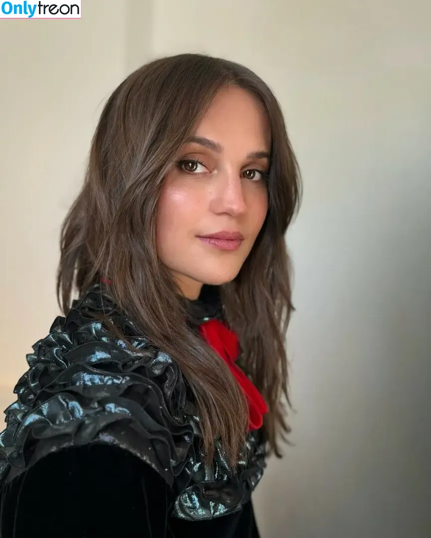 Alicia Vikander nude photo #0552 (aliciavikanderdaily)