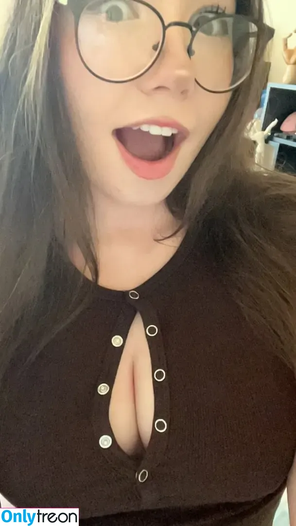 AliciaJade nude photo #0184 (aliciaisjade / aliciawaldner)