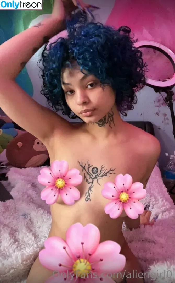aliengirl0 nude photo #0069 (alien girl / talyeh_galvez)