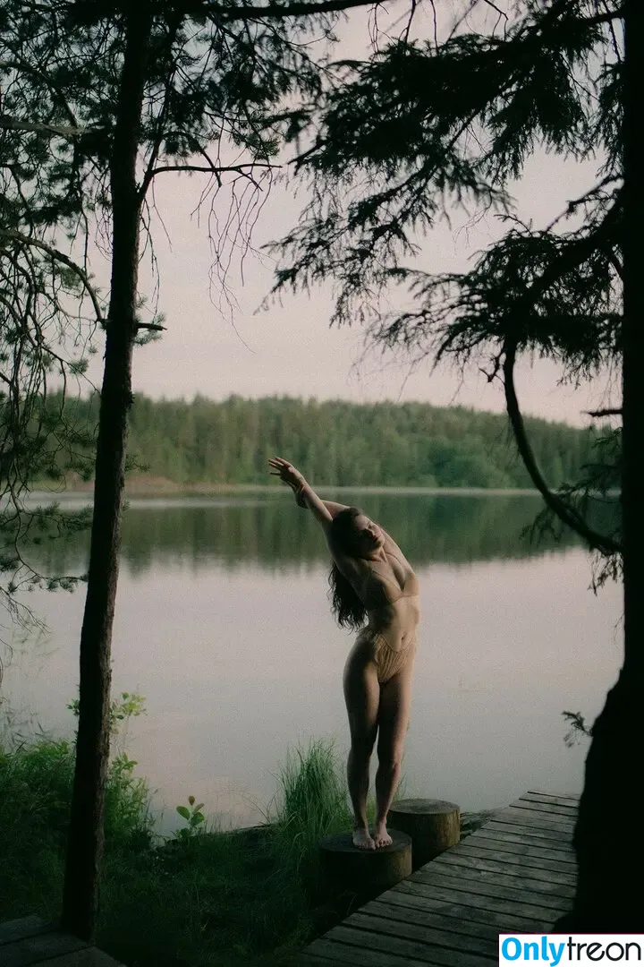 Alina Avkhadieva nude photo #0017 (mesklan / АЛИНА АВХАДИЕВА)