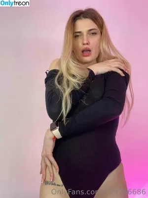  nude photo #0005