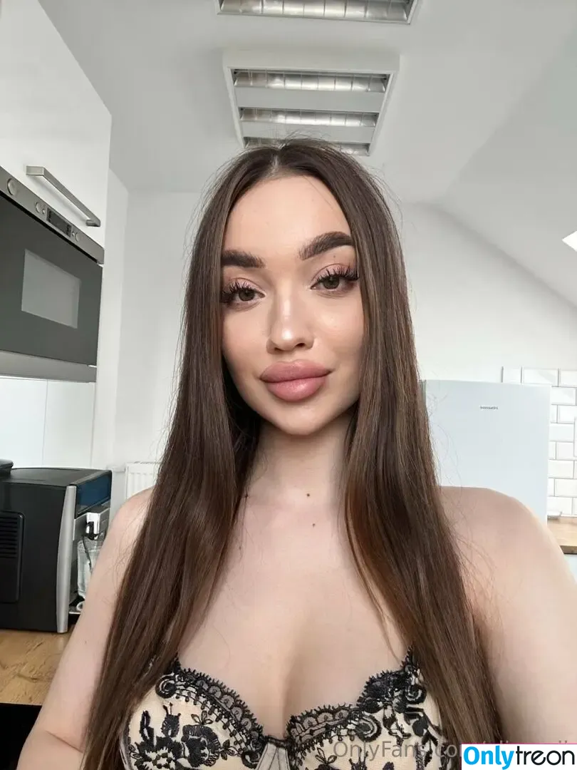 alina_sii nude photo #0002 (alina_s_)