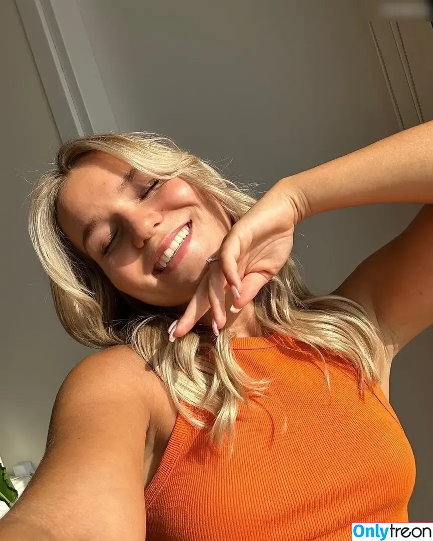 Alina Wachinger nude photo #0093 (alina770 / alinaxloves)