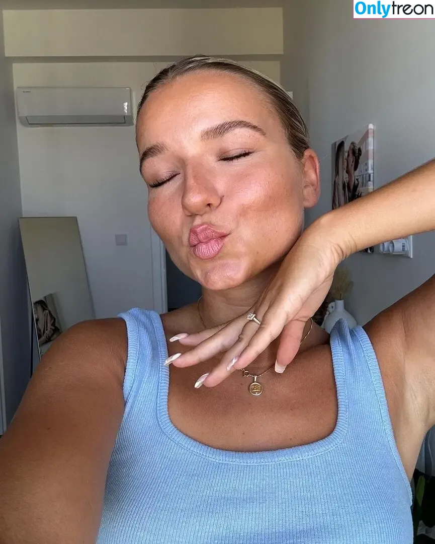 Alina Wachinger nude photo #0147 (alina770 / alinaxloves)