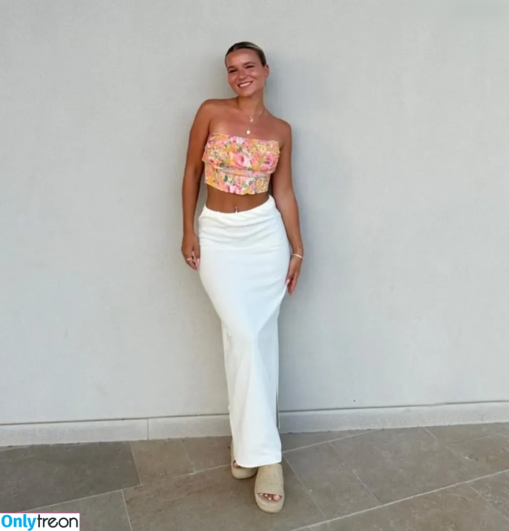 Alina Wachinger nude photo #0229 (alina770 / alinaxloves)