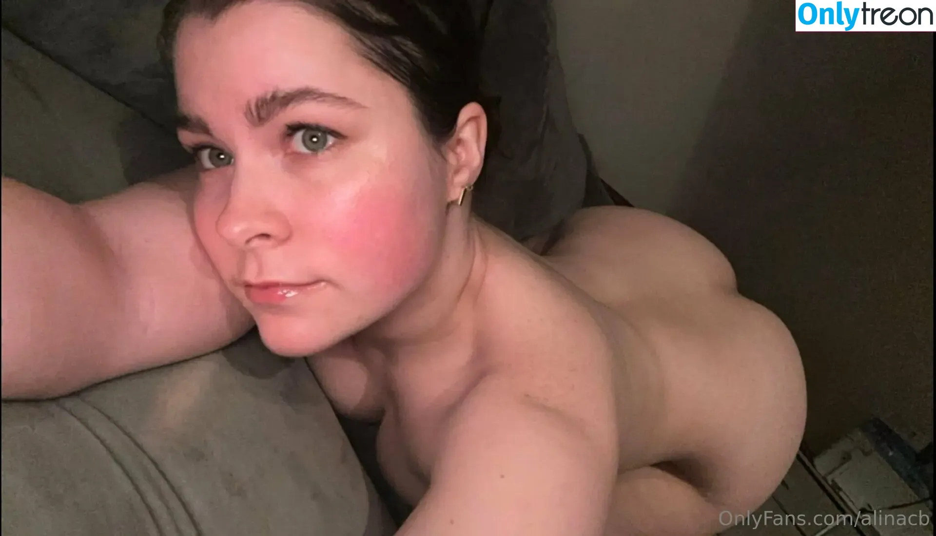 Alinacb nude photo #0067 (Alina_x / Foreverryoursbaby)