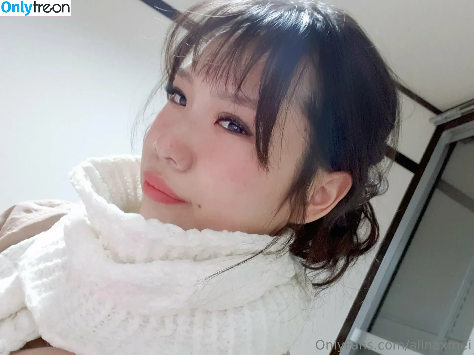alinaxmei nude photo #0006 (allyxme)