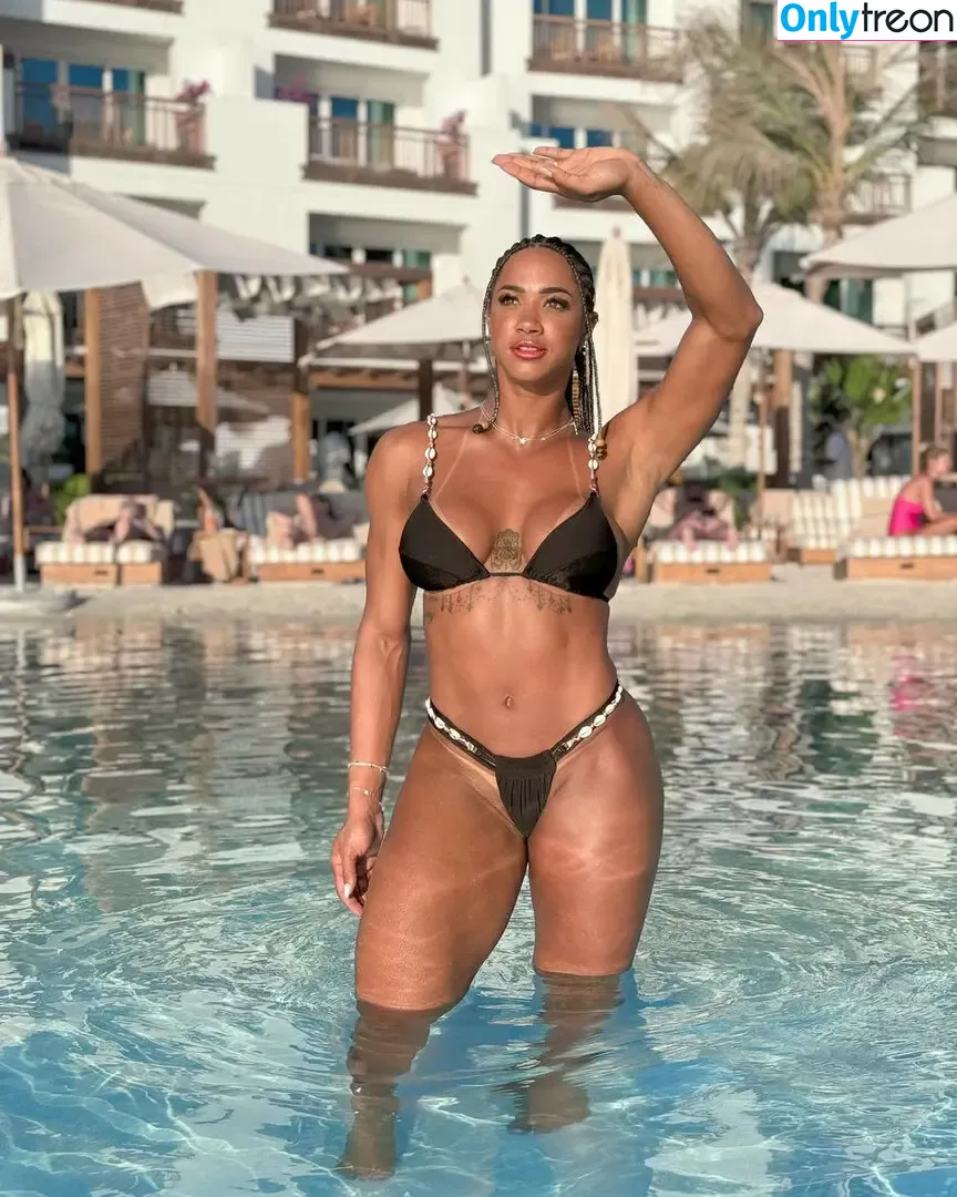 Aline Patriarca nude photo #0006 (BBB25 / alinepatriarca_)