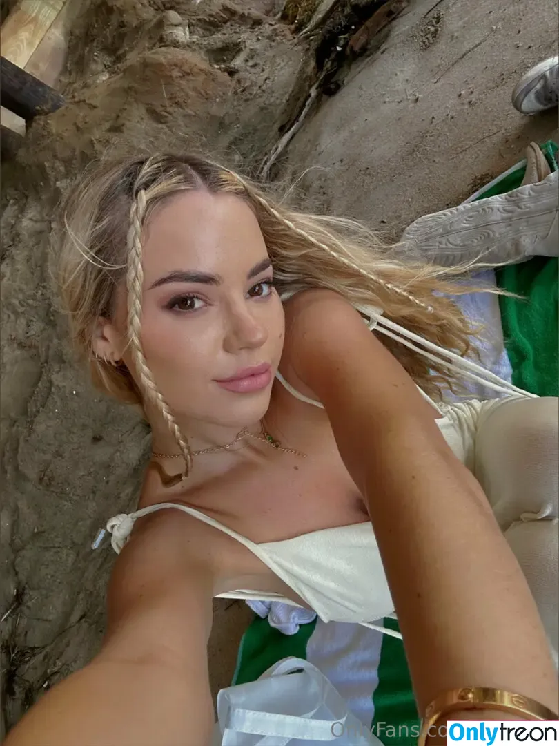 alipentz nude photo #0060 (alipentz)