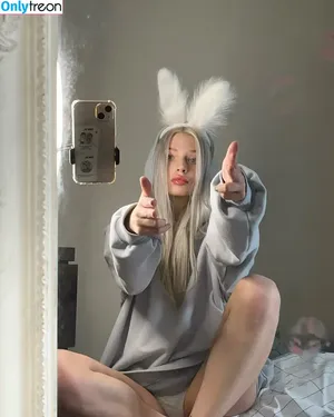 alisatvoya / alireons / realalisa / Алиса Твоя nude photo #0006