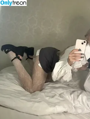 alisatvoya / alireons / realalisa / Алиса Твоя nude photo #0050