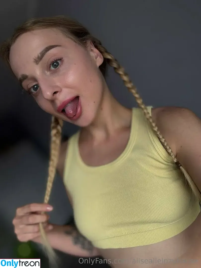 alisehomealone nude photo #0015 (alisonhomealone_)