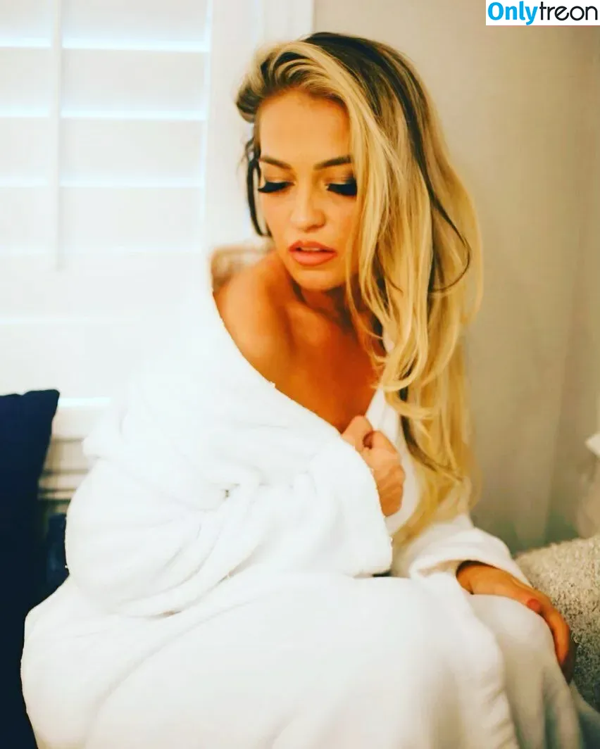 Alisha Edwards nude photo #0026 (mrsaipalisha)
