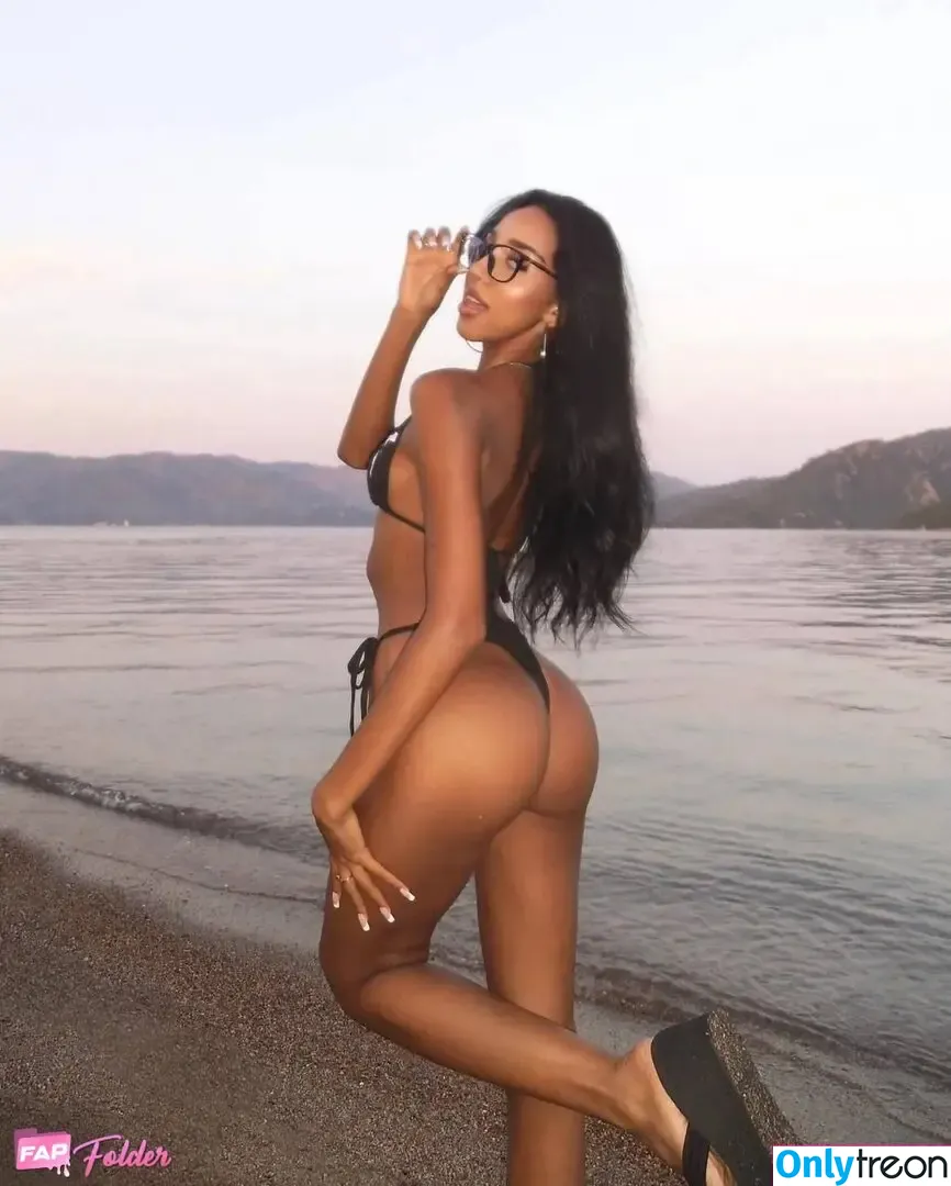 Alishaonly nude photo #0015 (Alisha / aalishass)